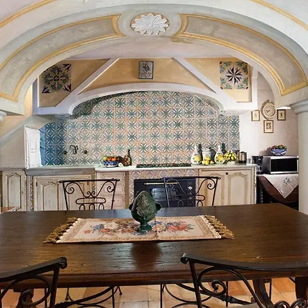 Vila Estate4home - Palazzo Crocione
